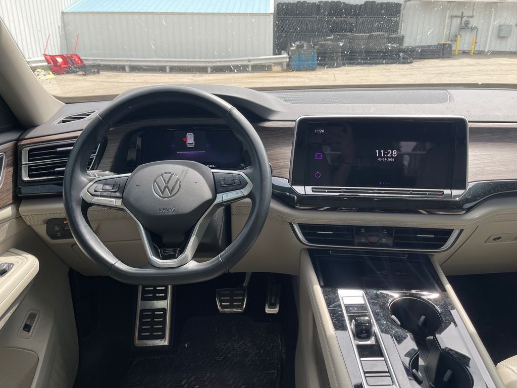 2024 Volkswagen Atlas 2.0T SEL Premium R-Line