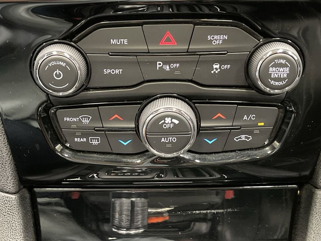 2023 Chrysler 300 S