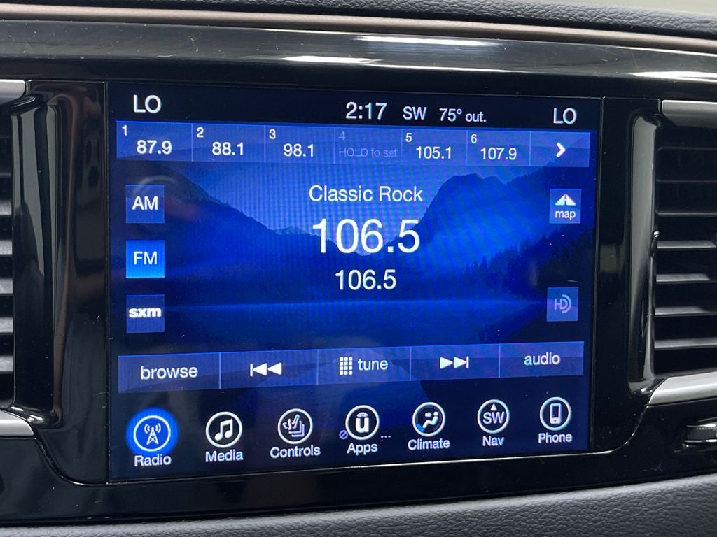2017 Chrysler Pacifica Touring L