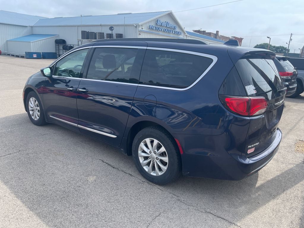 2017 Chrysler Pacifica Touring L