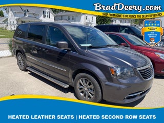 2015 Chrysler Town &amp; Country S
