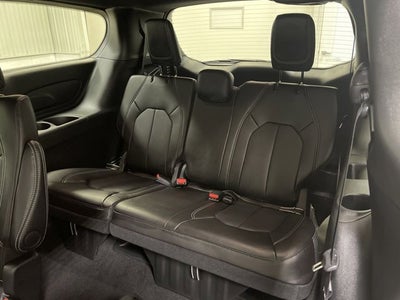 2026 Chrysler Pacifica Select AWD