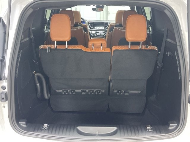 2026 Chrysler Pacifica Pinnacle AWD