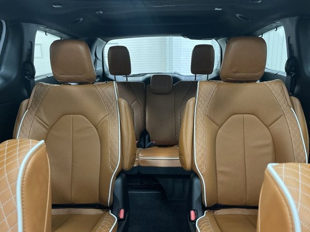 2026 Chrysler Pacifica Pinnacle AWD