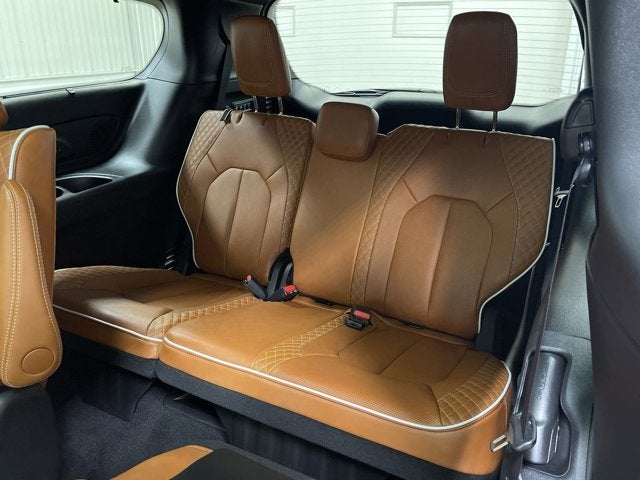 2026 Chrysler Pacifica Pinnacle AWD