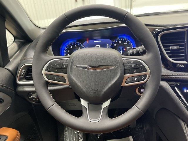 2026 Chrysler Pacifica Pinnacle AWD