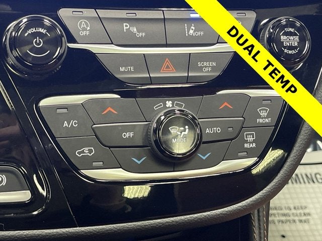 2026 Chrysler Pacifica Pinnacle AWD