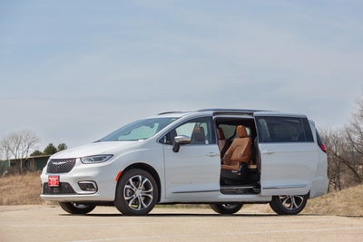 2026 Chrysler Pacifica Pinnacle AWD