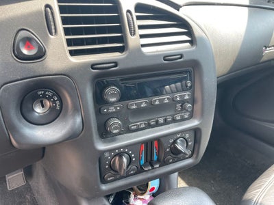 2004 Chevrolet Monte Carlo LS