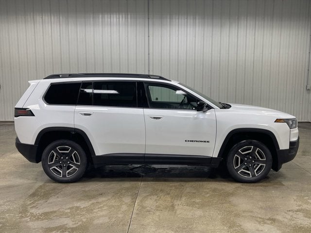 2026 Jeep Cherokee Laredo