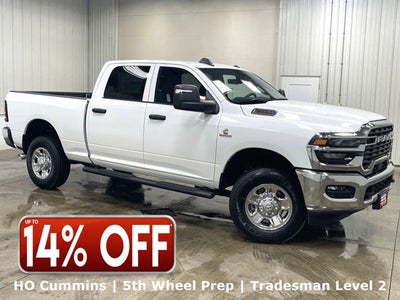 2025 RAM 2500 Tradesman Crew Cab 4X4 Diesel
