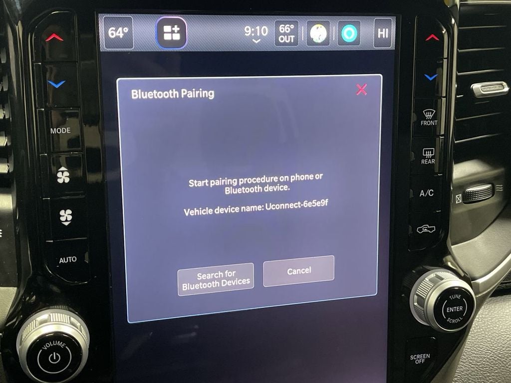 2025 RAM 2500 Big Horn Crew Cab 4X4 Diesel