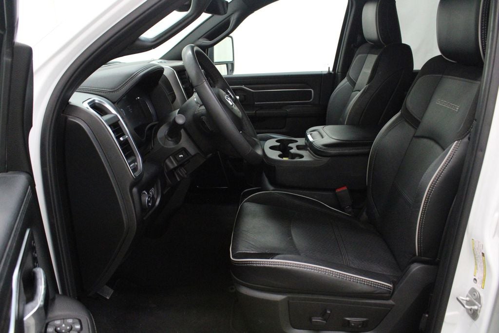 2026 RAM 2500 Laramie Crew Cab 4X4 Diesel