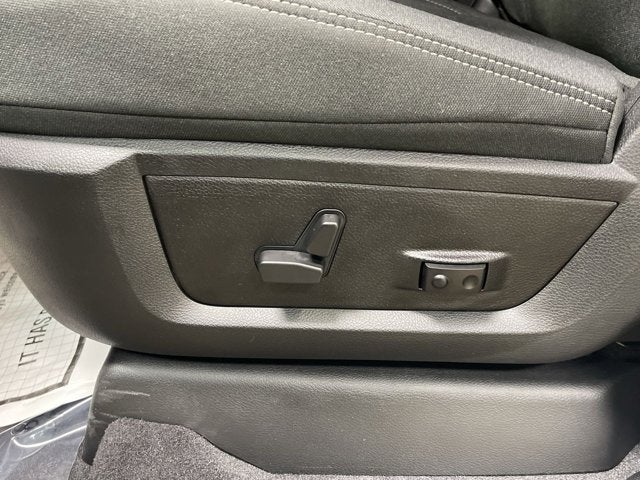 2026 RAM 2500 Big Horn Crew Cab 4X4 Diesel