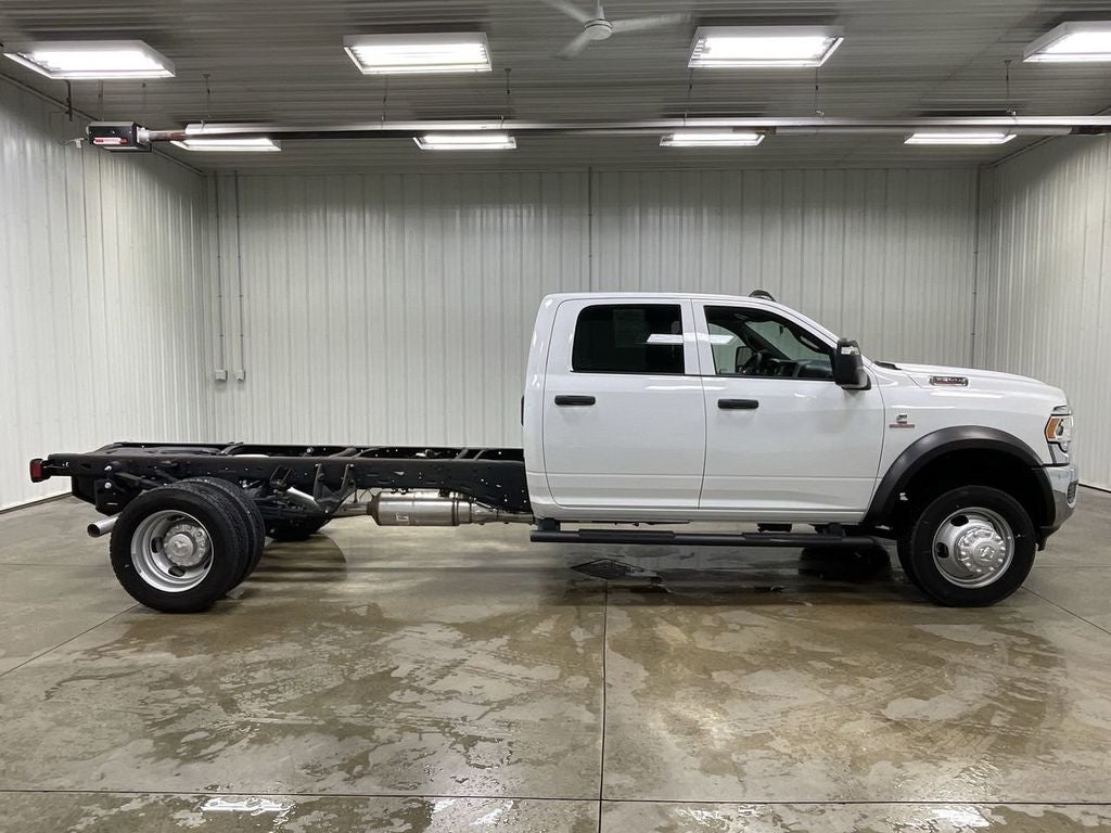 2024 RAM 5500 Chassis Cab Tradesman Crew Cab 4X4