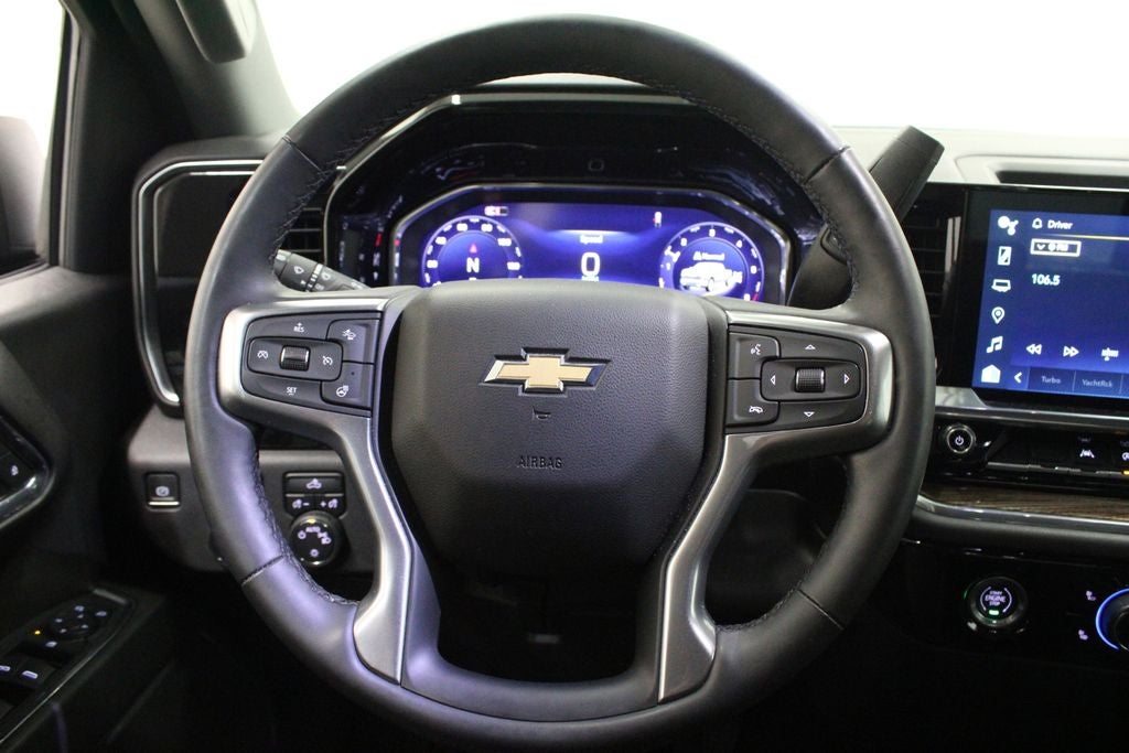 2024 Chevrolet Silverado 1500 LT Crew Cab 4X4