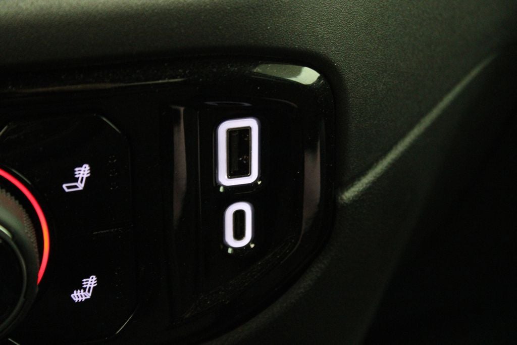 2024 Chevrolet Silverado 1500 LT Crew Cab 4X4