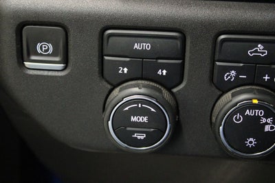 2024 Chevrolet Silverado 1500 LT Crew Cab 4X4