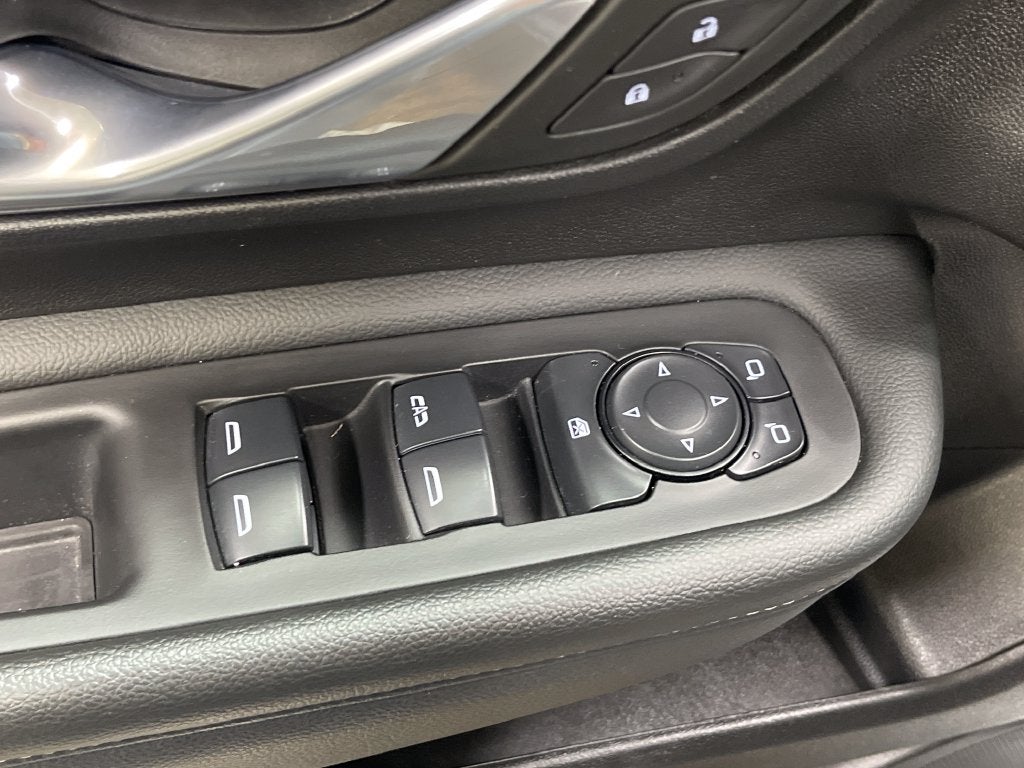 2024 GMC Terrain SLE - Photo 18