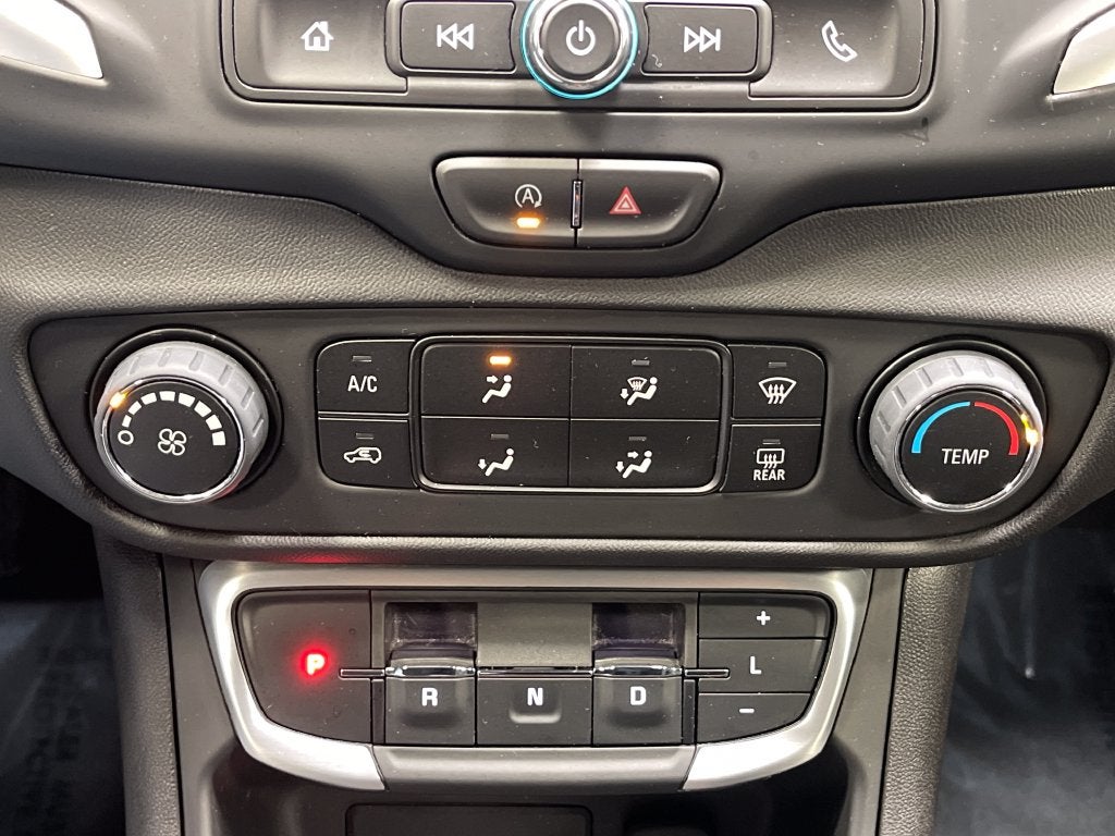 2024 GMC Terrain SLE - Photo 31