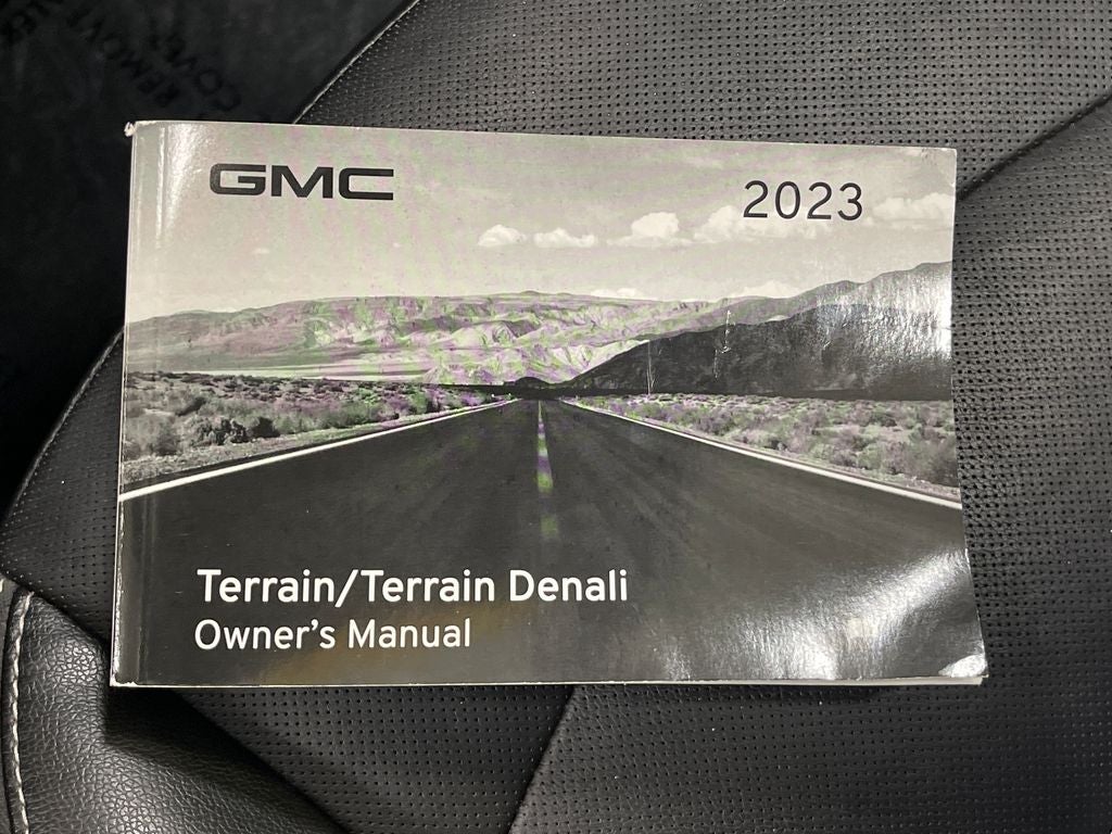 2023 GMC Terrain SLT
