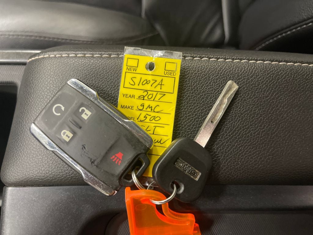 2017 GMC Sierra 1500 SLT