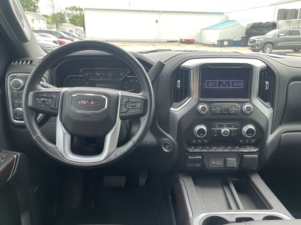 2020 GMC Sierra 1500 SLT Crew Cab 4X4