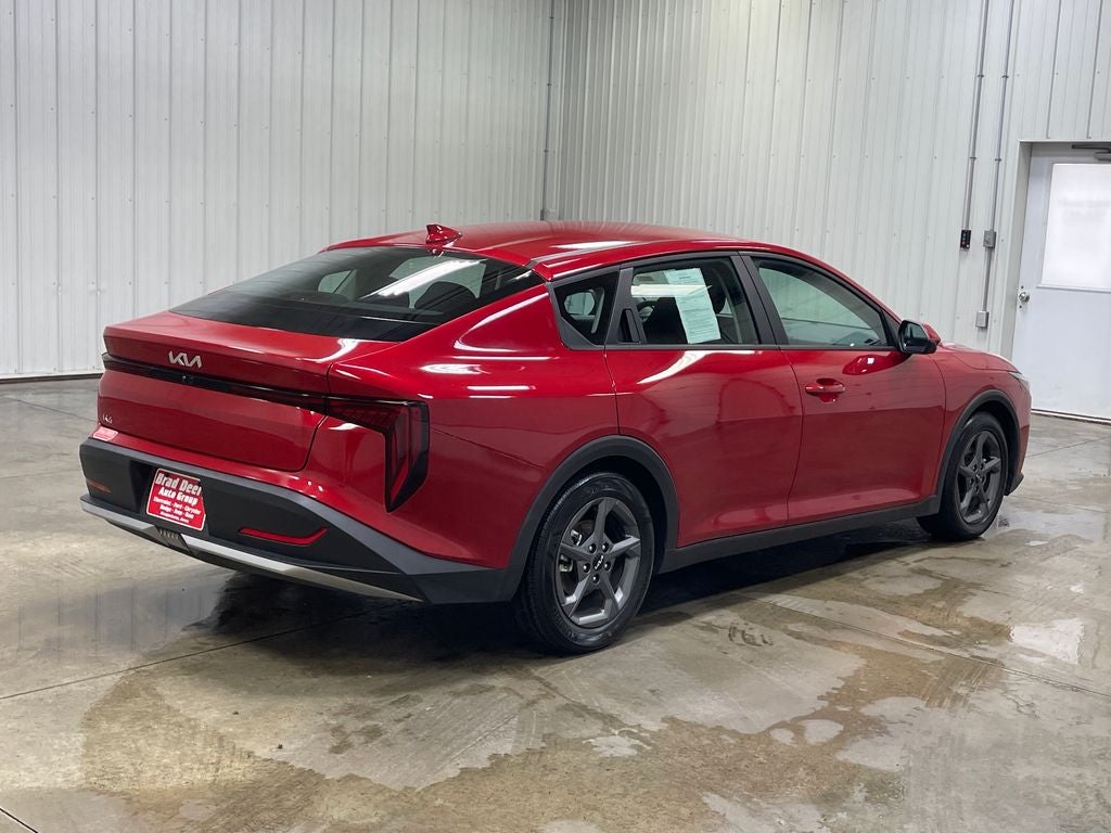2025 Kia K4 LXS