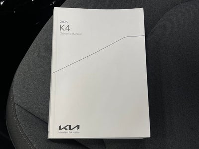 2025 Kia K4 LXS