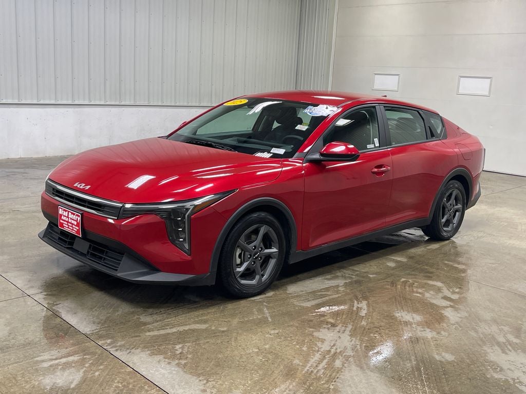 2025 Kia K4 LXS
