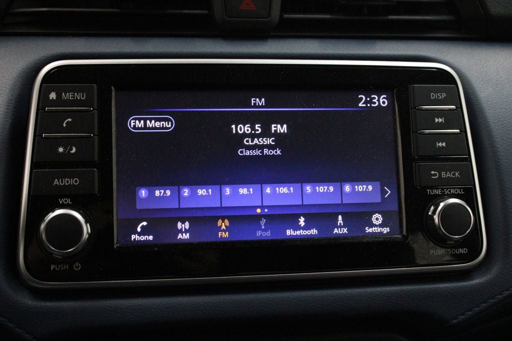 2025 Nissan Versa SV