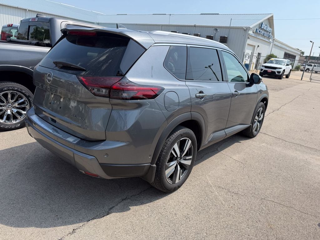 2024 Nissan Rogue SL