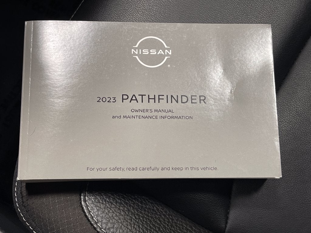2023 Nissan Pathfinder SL
