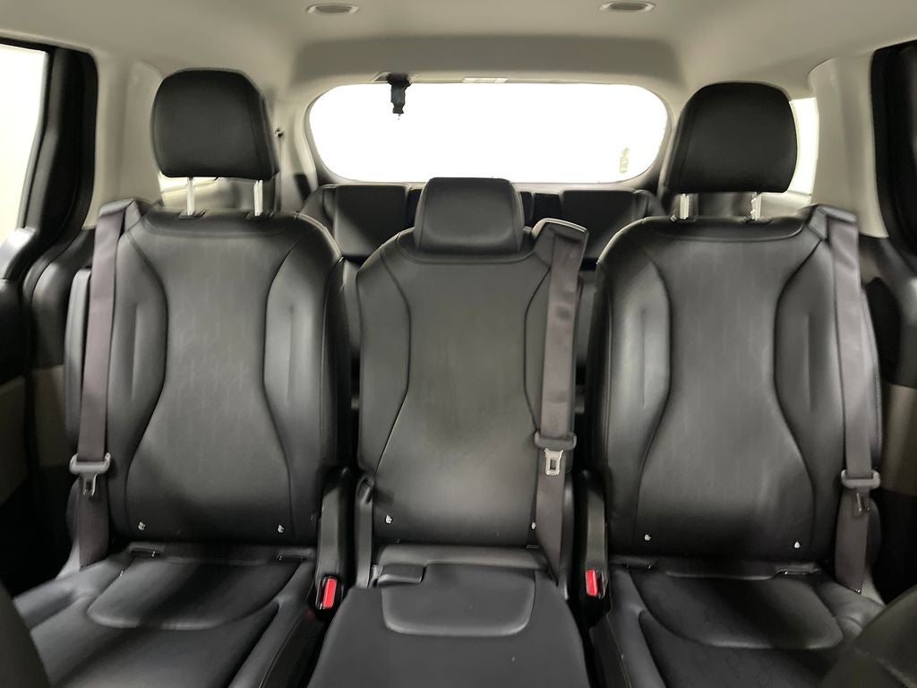 2025 Kia Carnival LXS