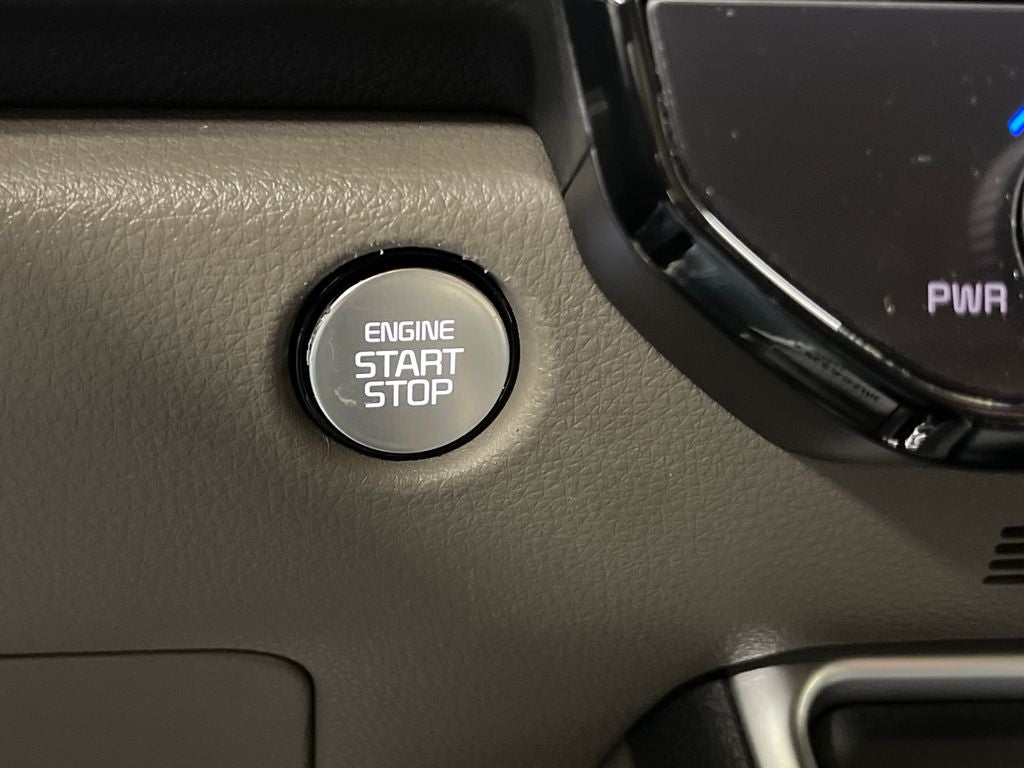 2025 Kia Carnival LXS