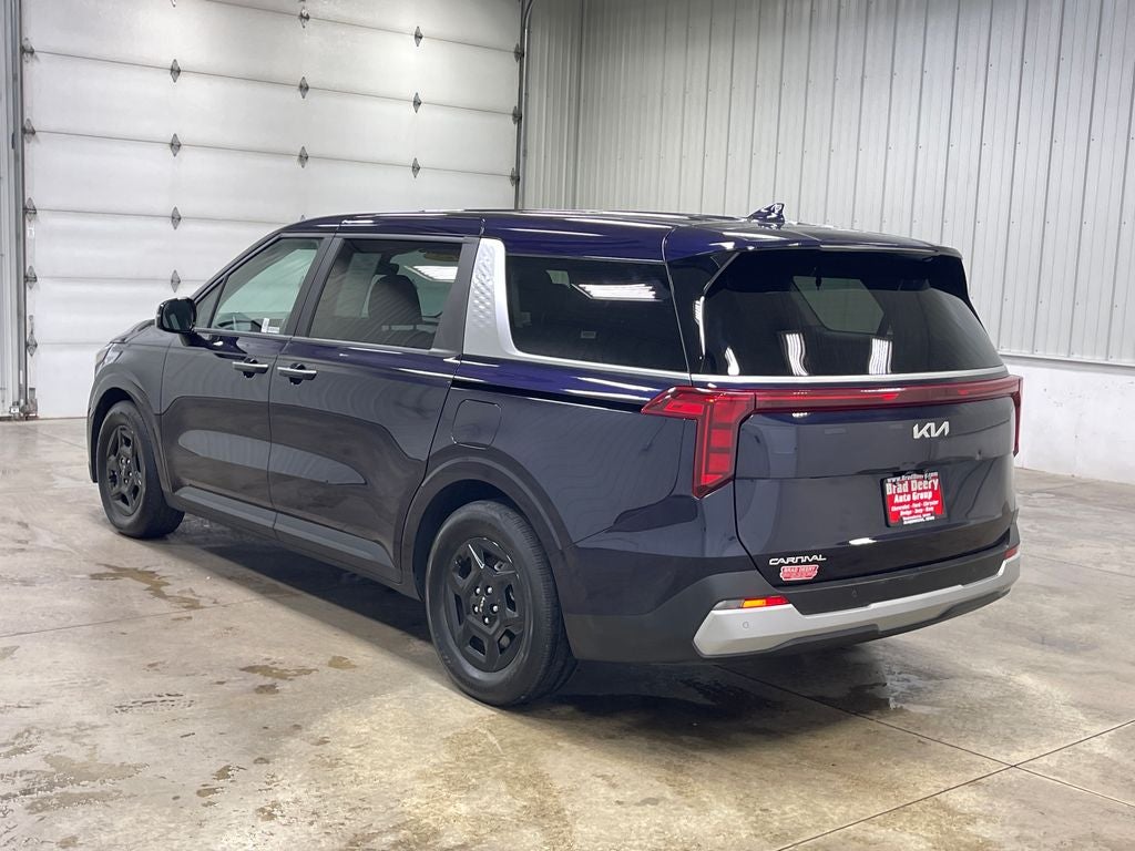 2025 Kia Carnival LXS